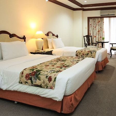 The Mansion Hotel Babuy Bagian luar foto